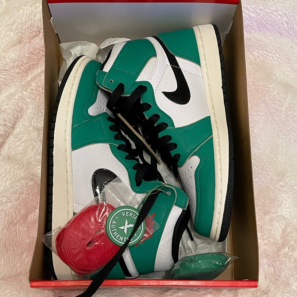 Nike Lucky Green Air Jordan 1
